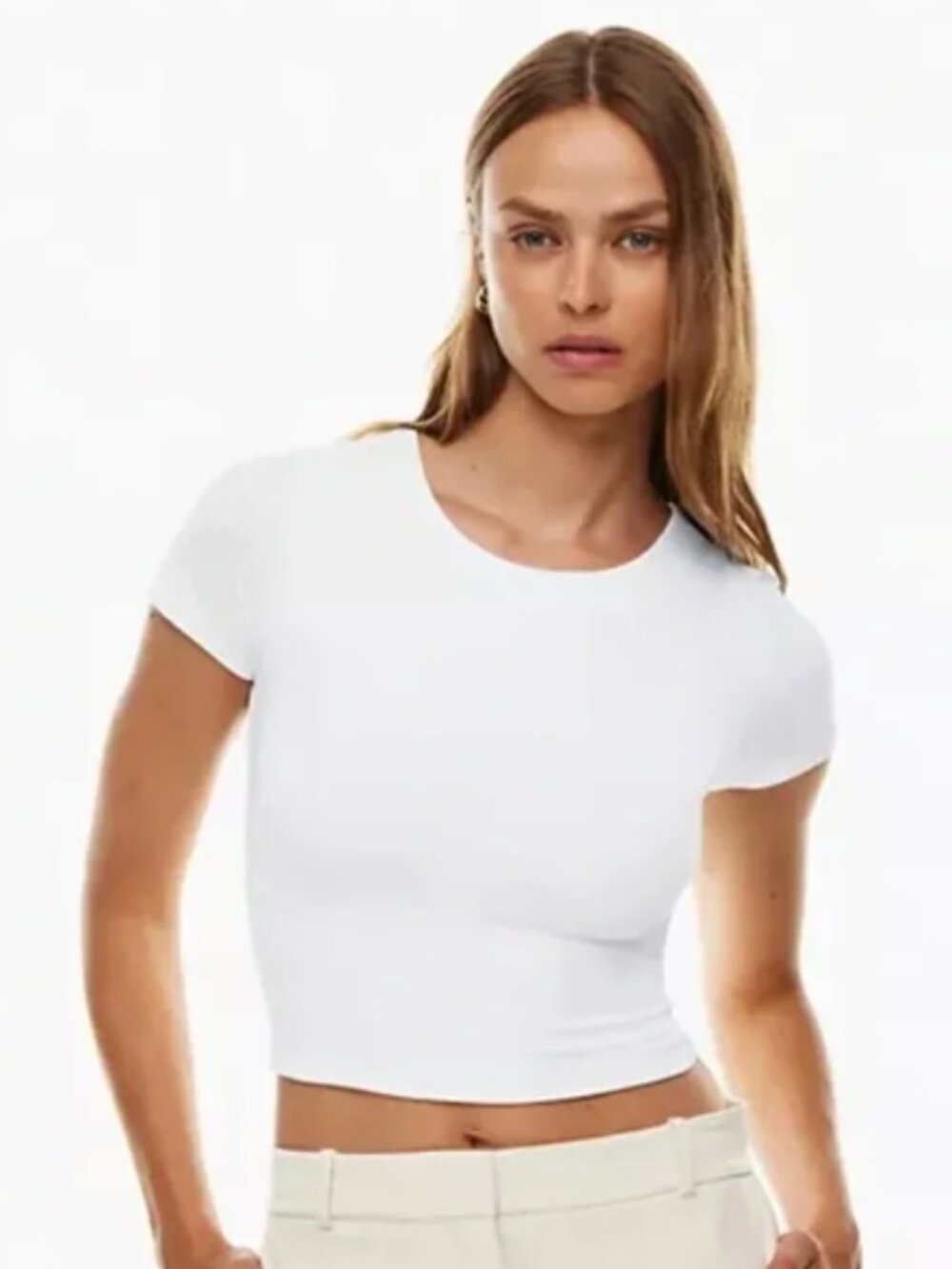Aritzia Babaton Cropped Crew Neck Tee in White Size Small
